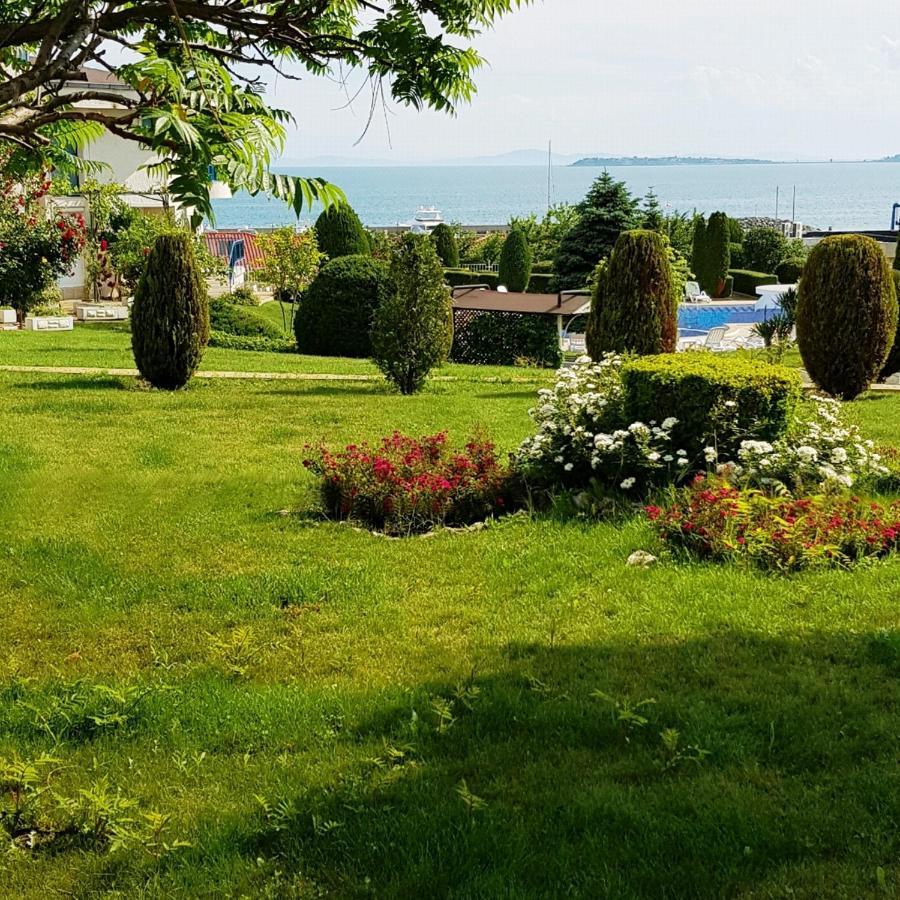 Hotel Riviera Complex 6 Sveti Vlas Esterno foto