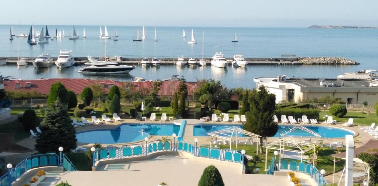 Hotel Riviera Complex 6 Sveti Vlas Esterno foto