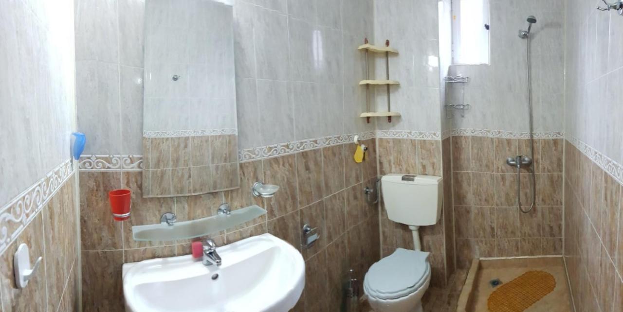 Hotel Riviera Complex 6 Sveti Vlas Esterno foto