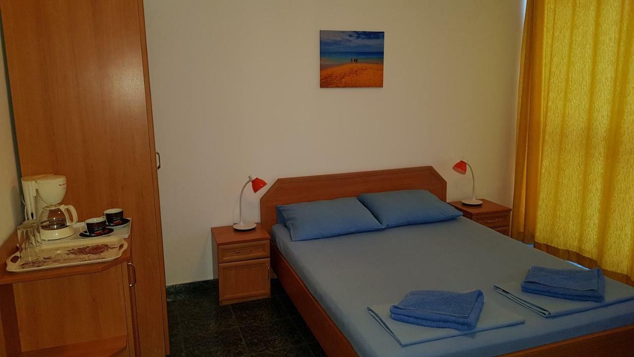 Hotel Riviera Complex 6 Sveti Vlas Esterno foto