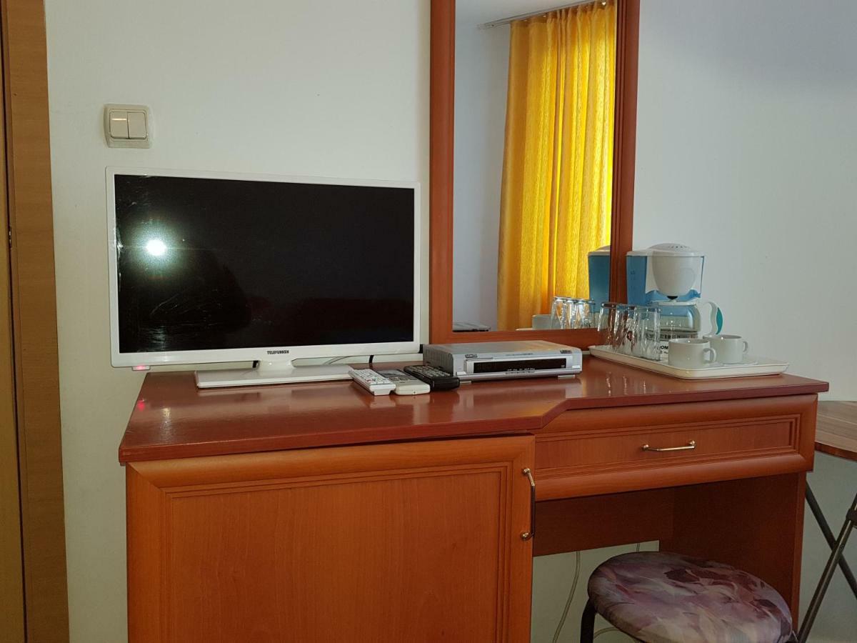 Hotel Riviera Complex 6 Sveti Vlas Esterno foto